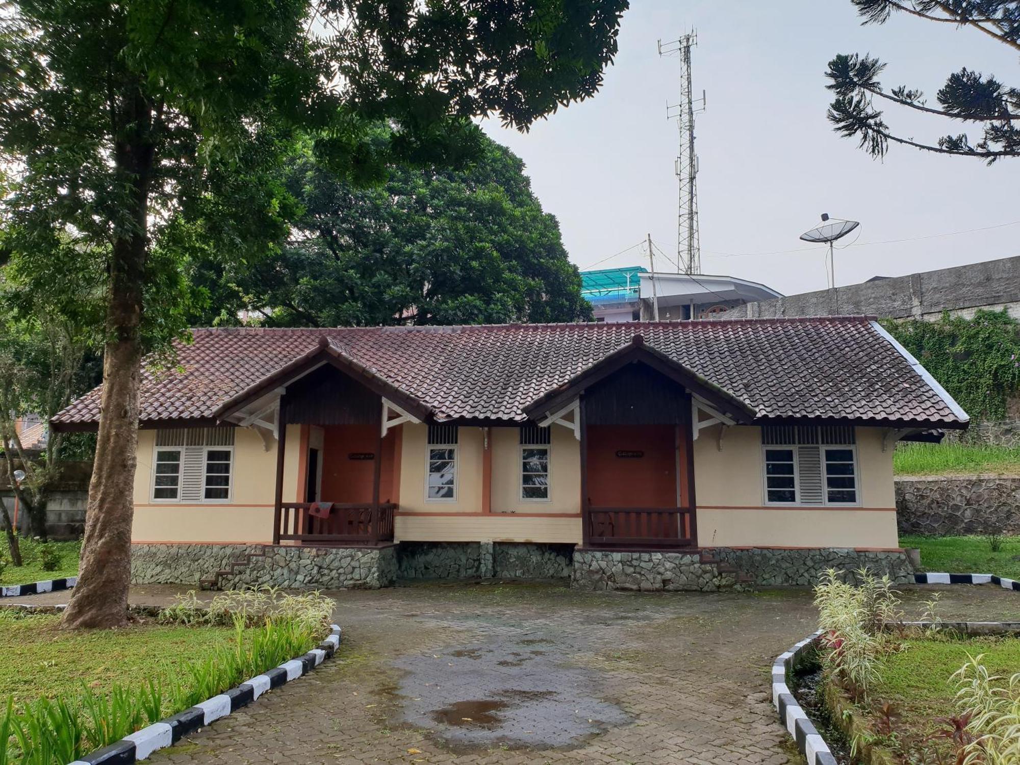 Brujul Cisarua Indah Cottage מראה חיצוני תמונה